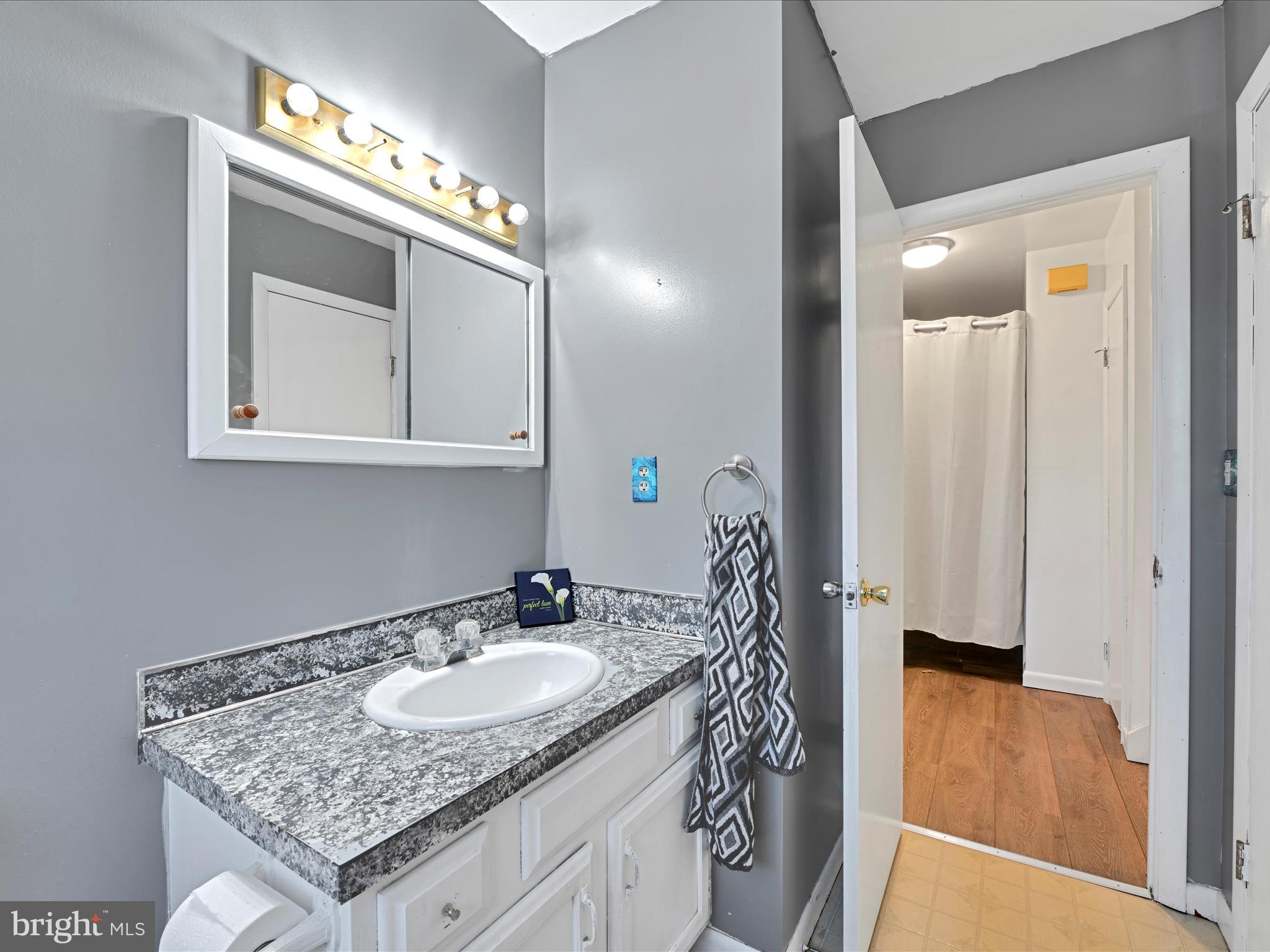 298 Reid Road Coatesville, PA 19320 - Photo 17 of 30 Bathroom