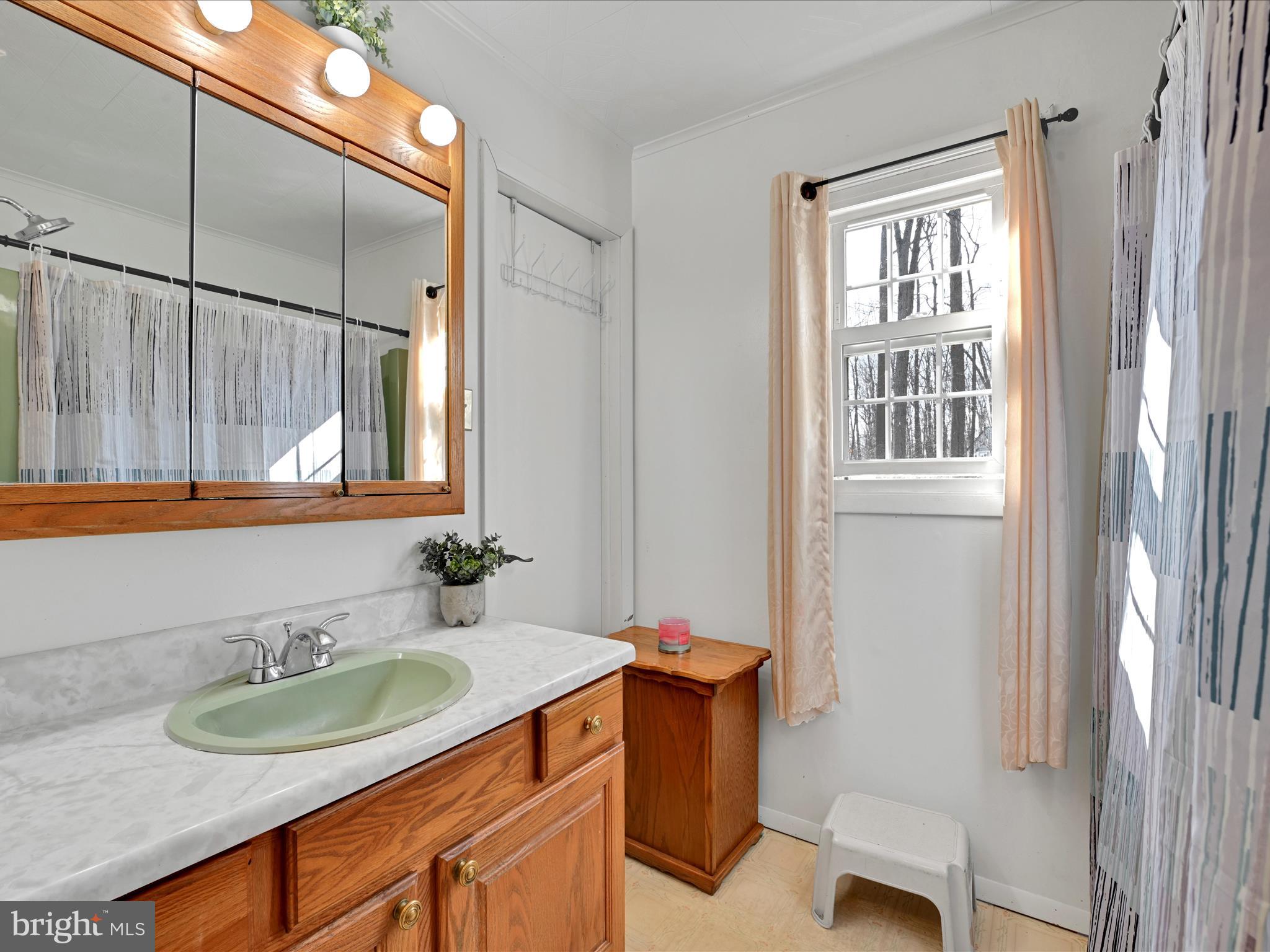298 Reid Road Coatesville, PA 19320 - Photo 26 of 30 Bathroom
