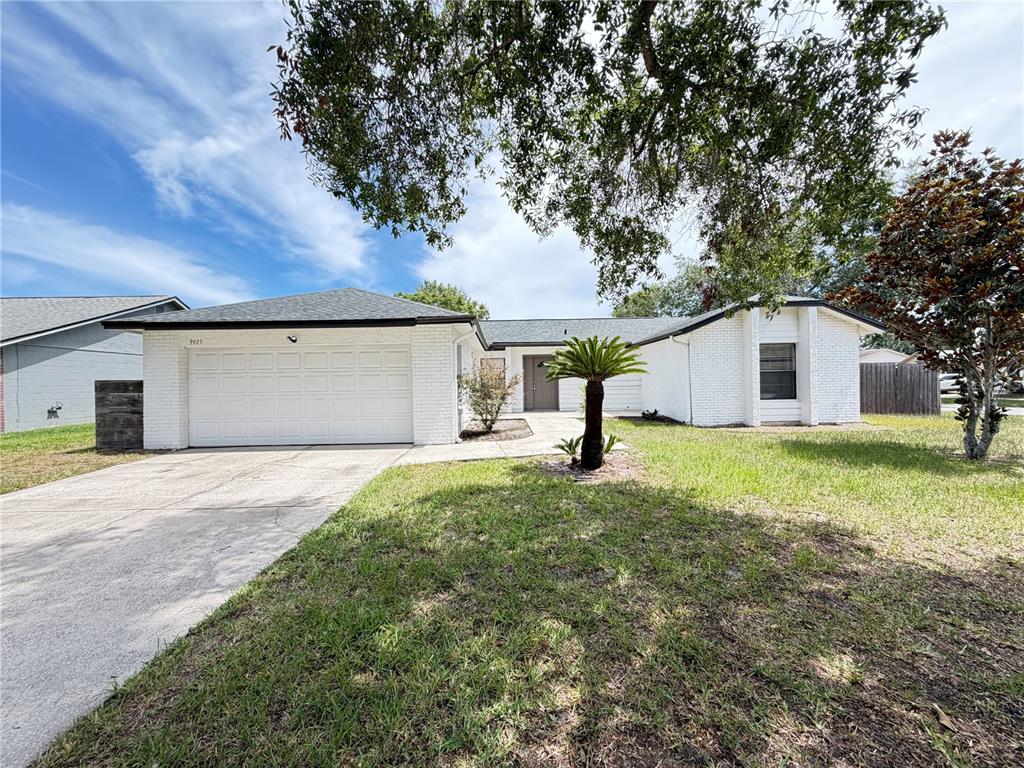 9923 Castleton Street Orlando, FL 32817 - Photo 1 of 27
