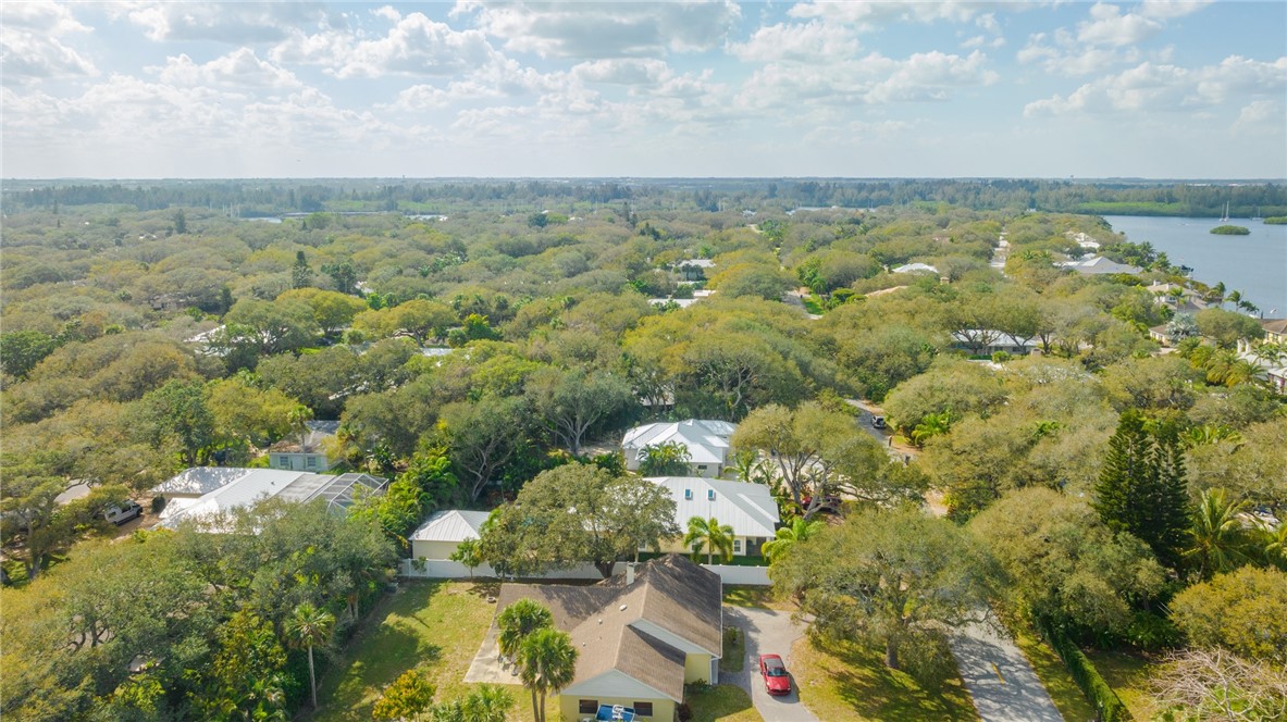 548 Conn Way Vero Beach, FL 32963 - Photo 34 of 34 an aerial view of residential houses with outdoor space