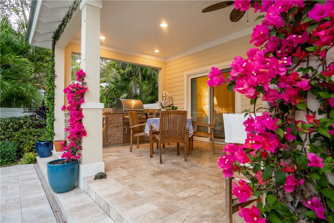 548 Conn Way Vero Beach, FL 32963 - Photo 5 of 34