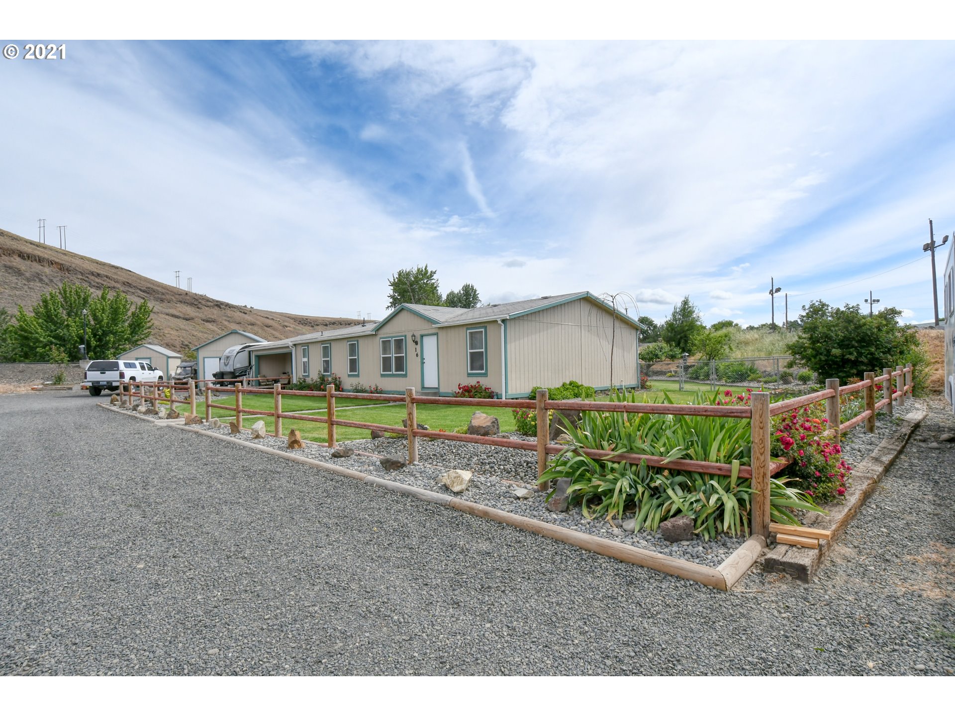 16 Southeast 18th Street Pendleton, OR 97801 - Photo 2 of 28 Gallery Image 2