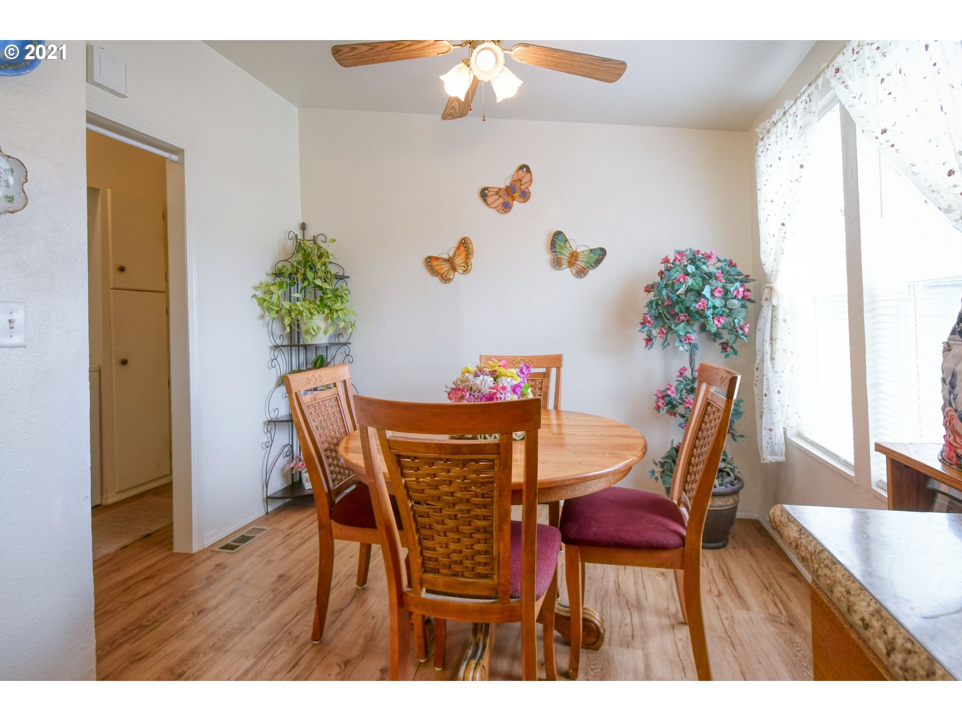 16 Southeast 18th Street Pendleton, OR 97801 - Photo 13 of 28 Gallery Image 13