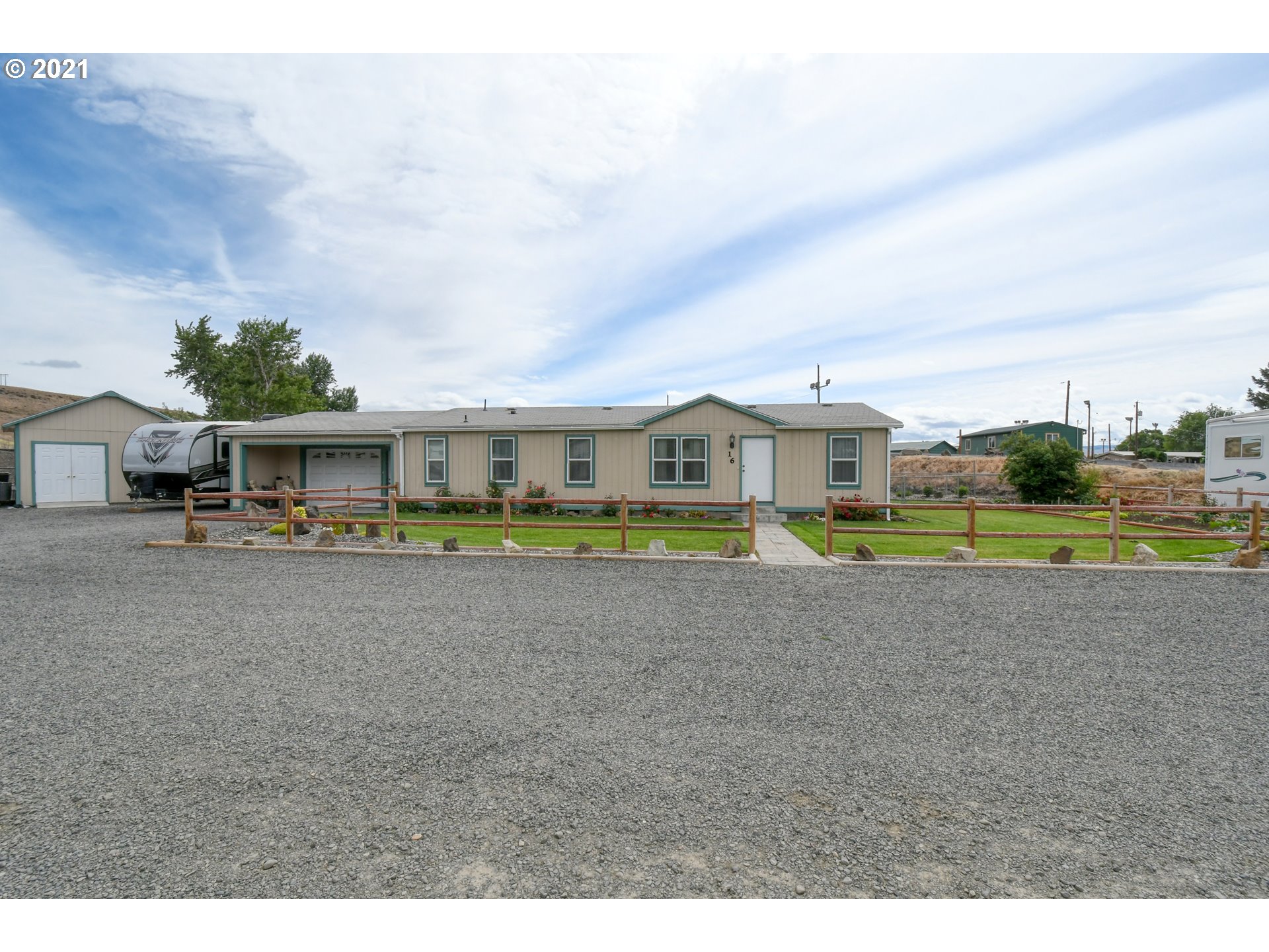 16 Southeast 18th Street Pendleton, OR 97801 - Photo 3 of 28 Gallery Image 3