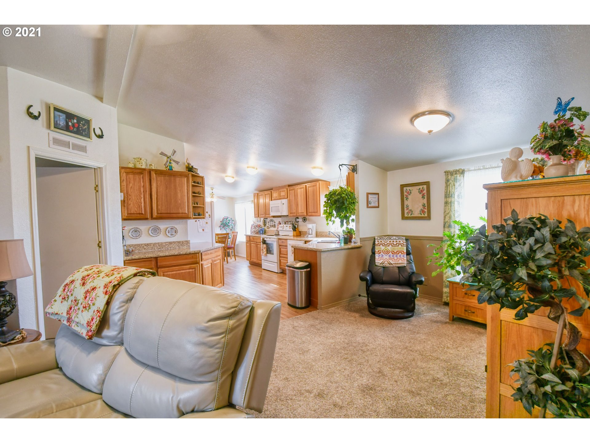 16 Southeast 18th Street Pendleton, OR 97801 - Photo 5 of 28 Gallery Image 5