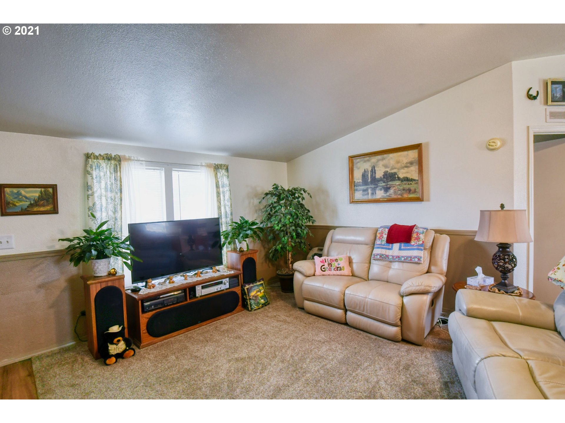 16 Southeast 18th Street Pendleton, OR 97801 - Photo 9 of 28 Gallery Image 9
