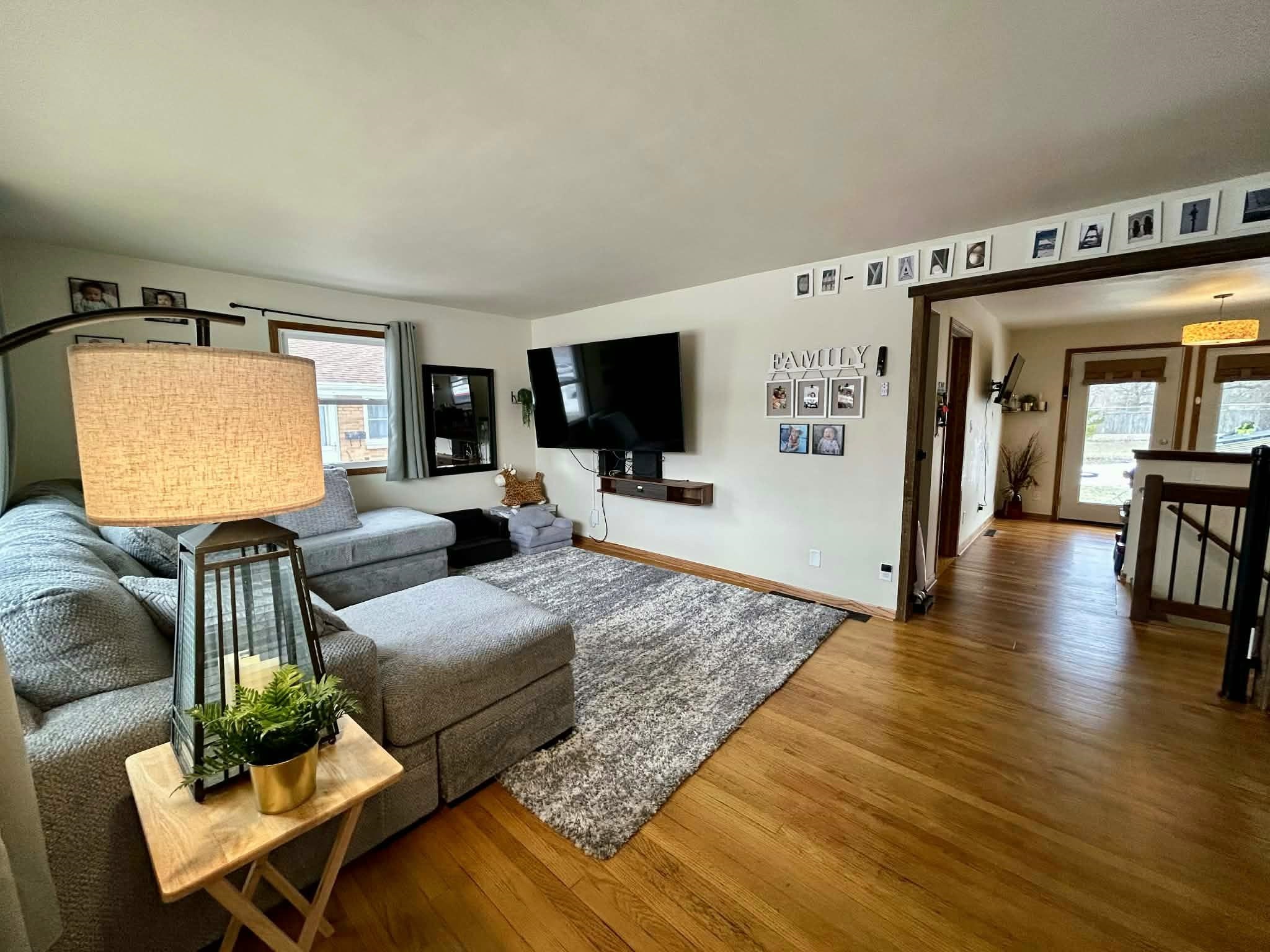 918 Grognet Street Green Bay, WI 54302 - Photo 10 of 31