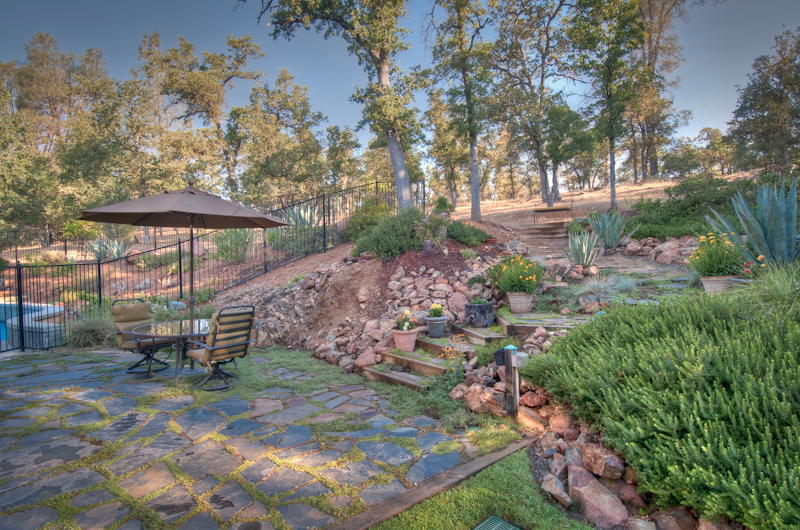 16300 Texas Springs Road Redding, CA 96001 - Photo 21 of 23 thyme planted patio
