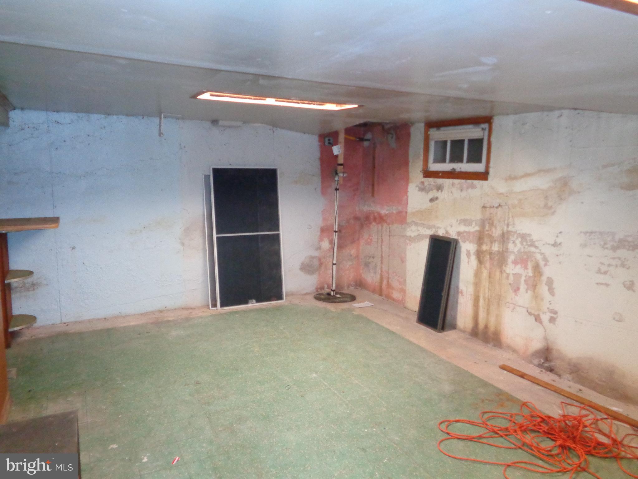 9834 Harford Road Baltimore, MD 21234 - Photo 34 of 38 Lower Level