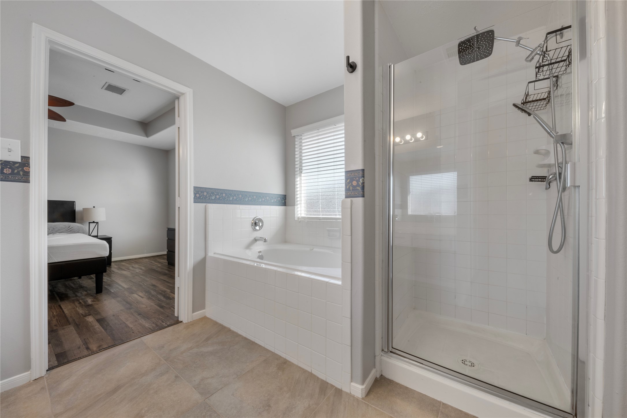 6354 Wilshire Ridge Houston, TX 77040 - Photo 13 of 21