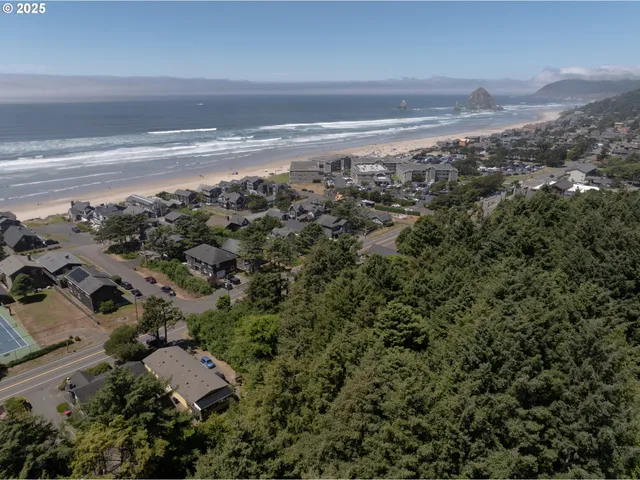 $1,495,000 | South Hemlock Street, Cannon Beach, OR 97110