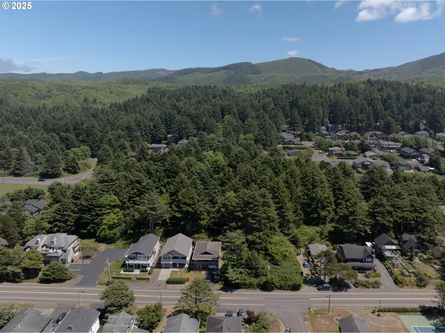 $1,495,000 | South Hemlock Street, Cannon Beach, OR 97110