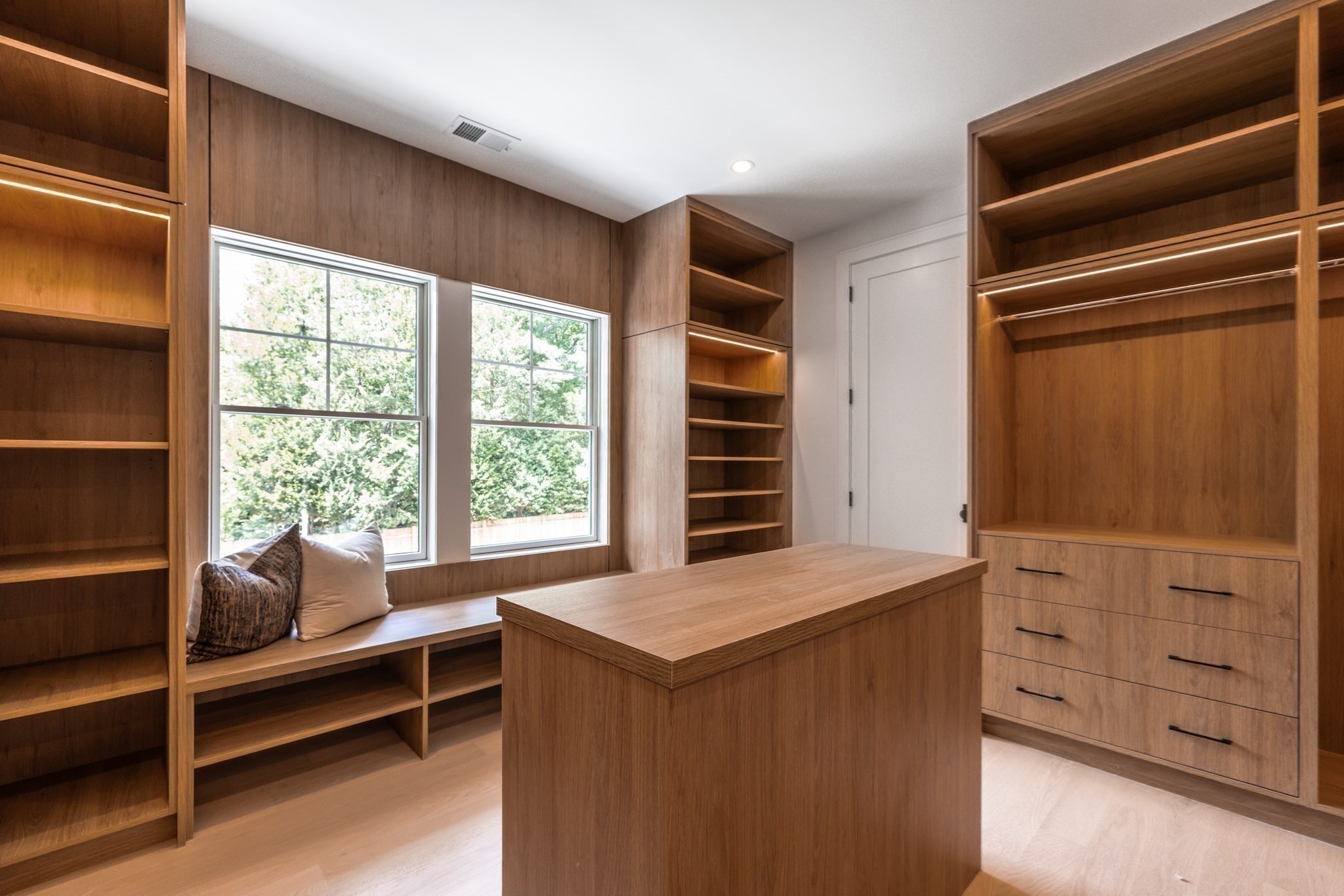 101 Alban Road Newton, MA 02468 - Photo 20 of 29 Gallery Image 20