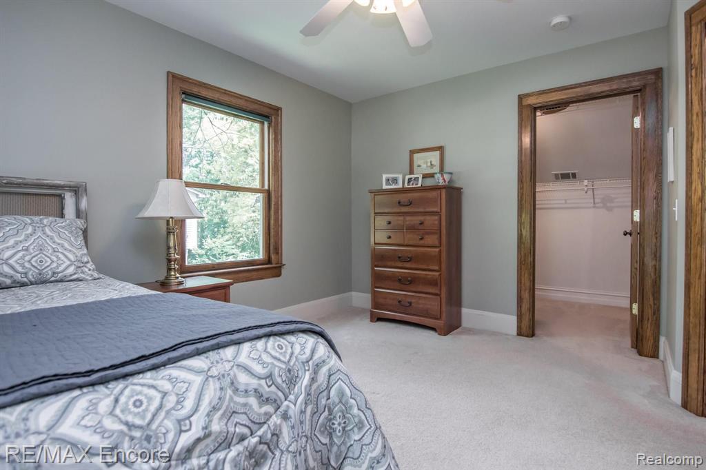 2645 Hickory Lawn Road Rochester Hills, MI 48307 - Photo 23 of 39