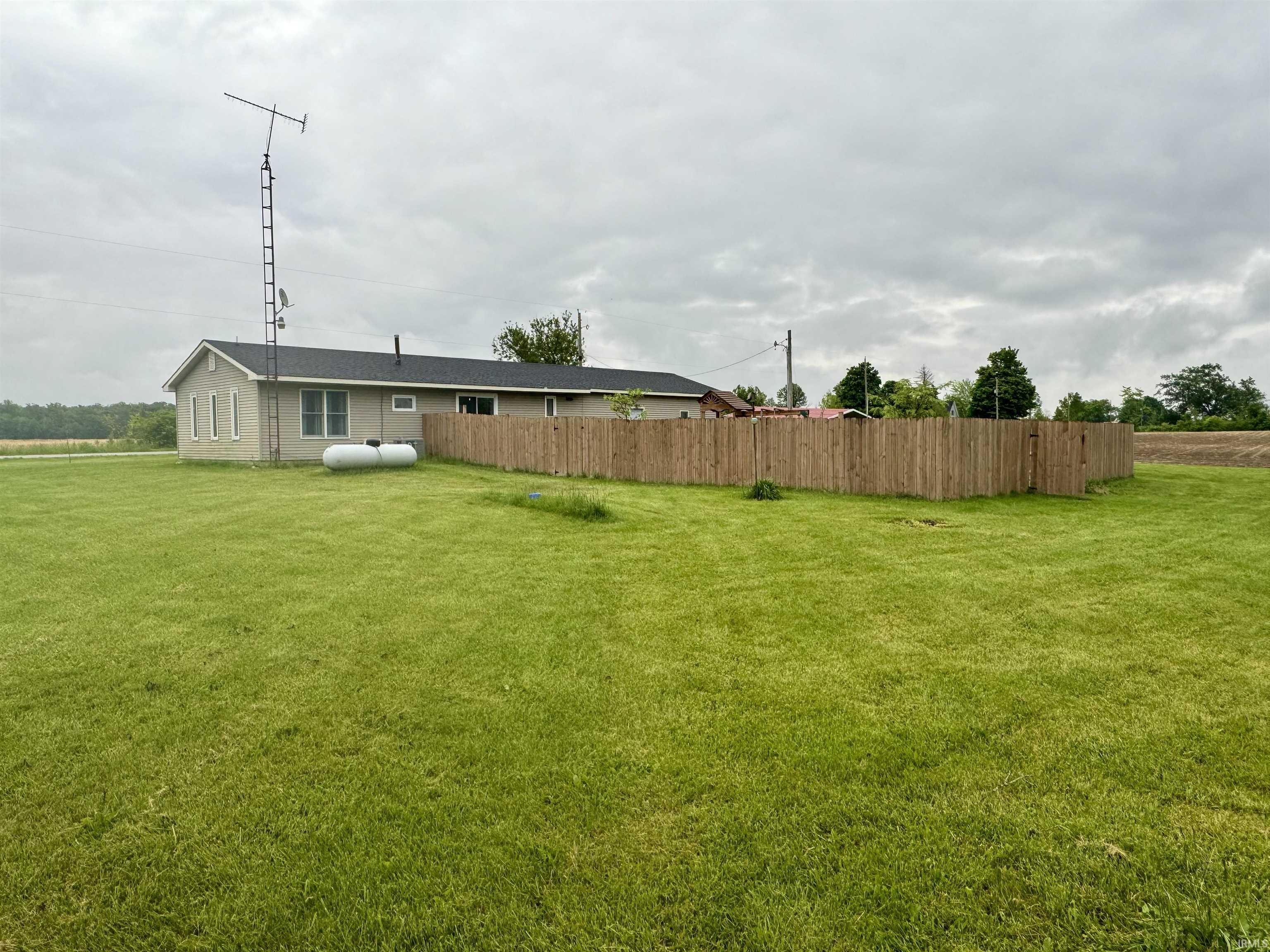 2610 South Como Road Portland, IN 47371 - Photo 4 of 16 Gallery Image 4