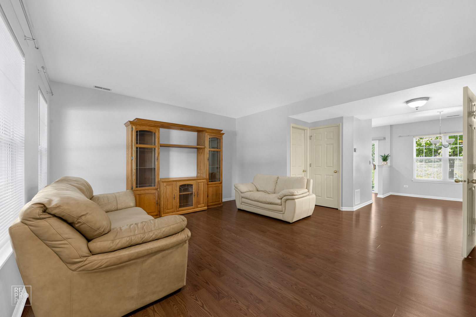 1170 North Nature Court, Unit 1579 Round Lake Beach, IL 60073 - Photo 2 of 10