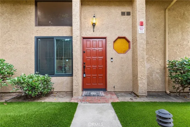 $874,000 | 2304 Mathews Avenue, Unit 2, Redondo Beach, CA 90278