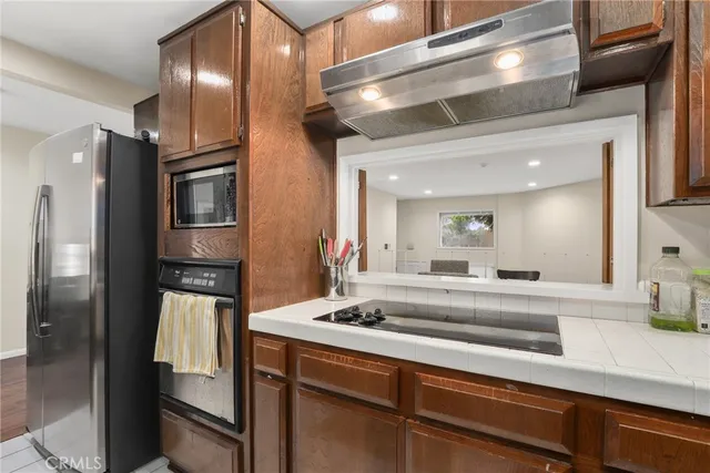 $874,000 | 2304 Mathews Avenue, Unit 2, Redondo Beach, CA 90278