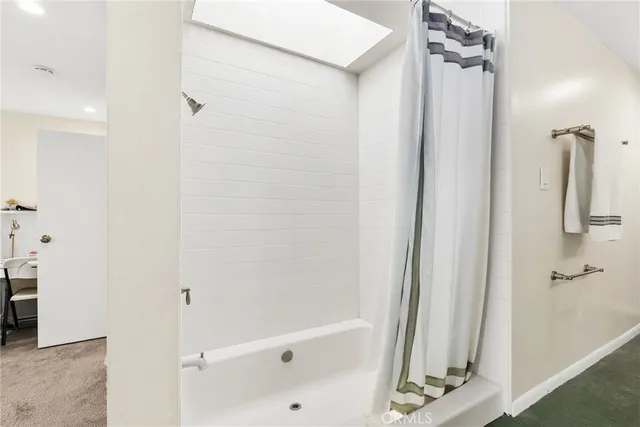 $874,000 | 2304 Mathews Avenue, Unit 2, Redondo Beach, CA 90278