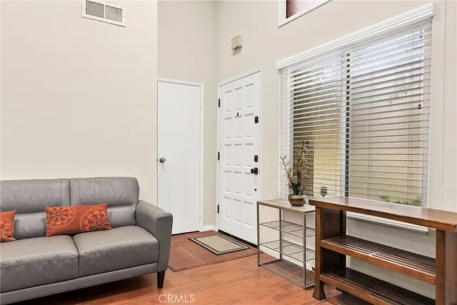 $874,000 | 2304 Mathews Avenue, Unit 2, Redondo Beach, CA 90278