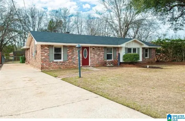$165,000 | 218 West Wilding Drive, Montgomery, AL 36116