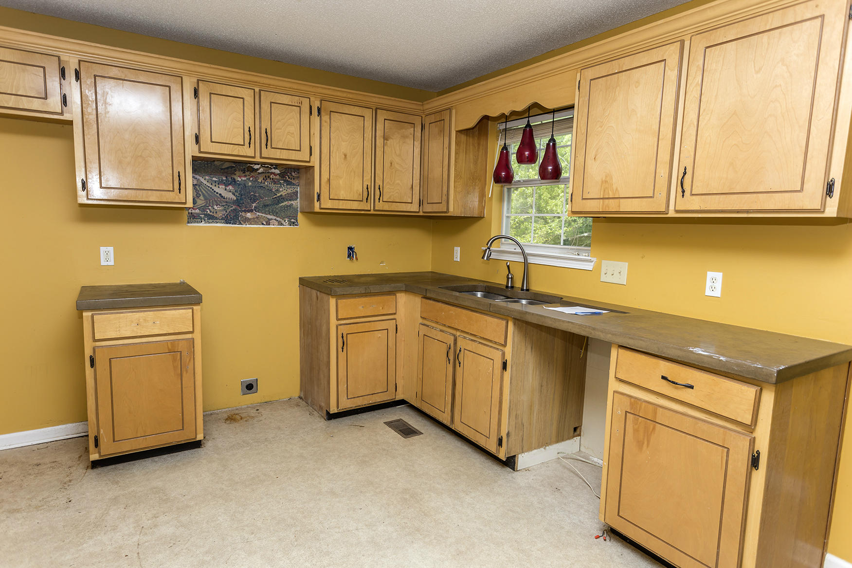 6237 Hunter Valley Road, Unit 46 Ooltewah, TN 37363 - Photo 3 of 12 kitchen