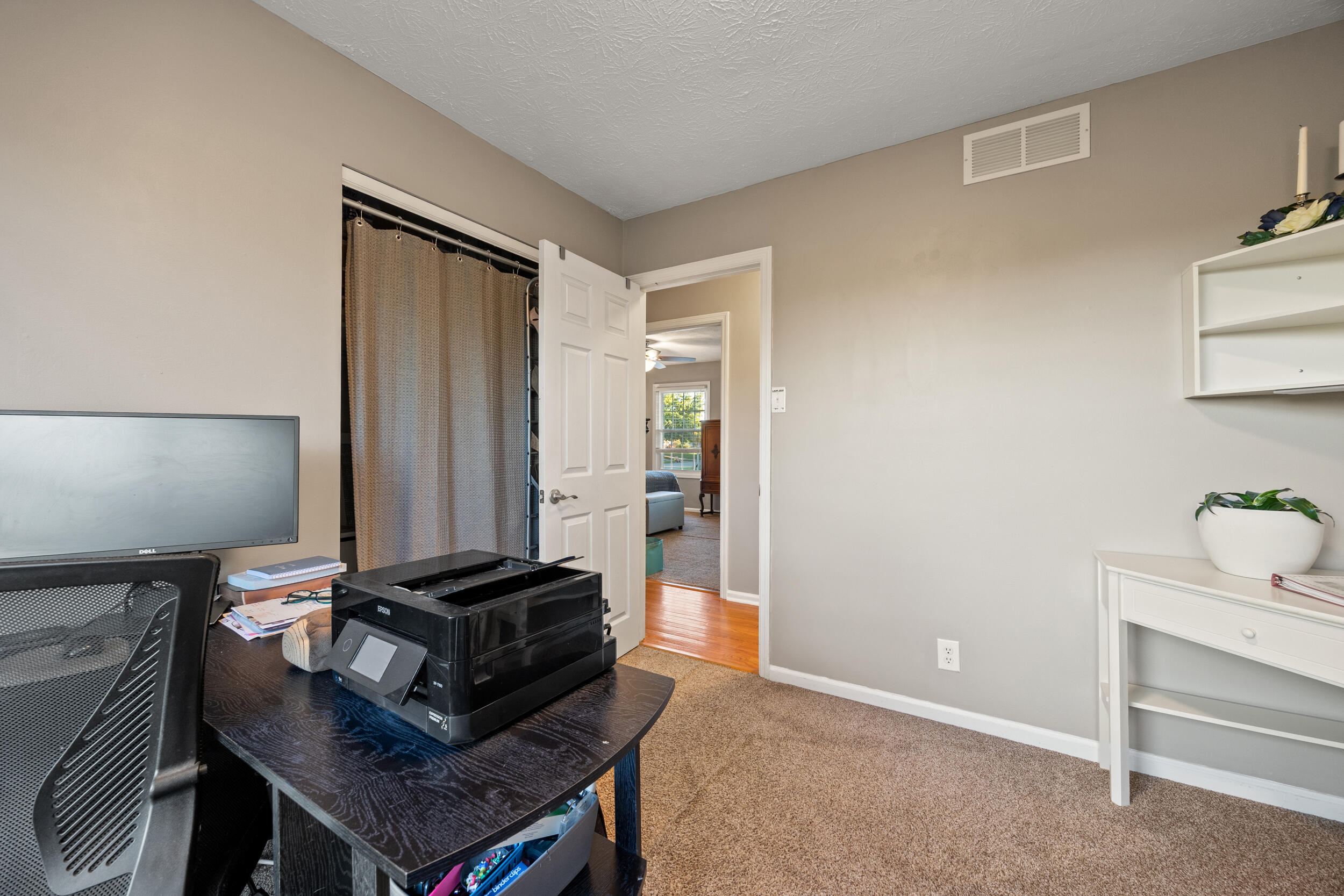 653 Squires Road Lexington, KY 40515 - Photo 19 of 40 pend0997