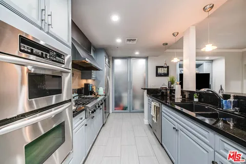 $760,000 | 4805 Bellflower Avenue, Unit 104, North Hollywood, CA 91601