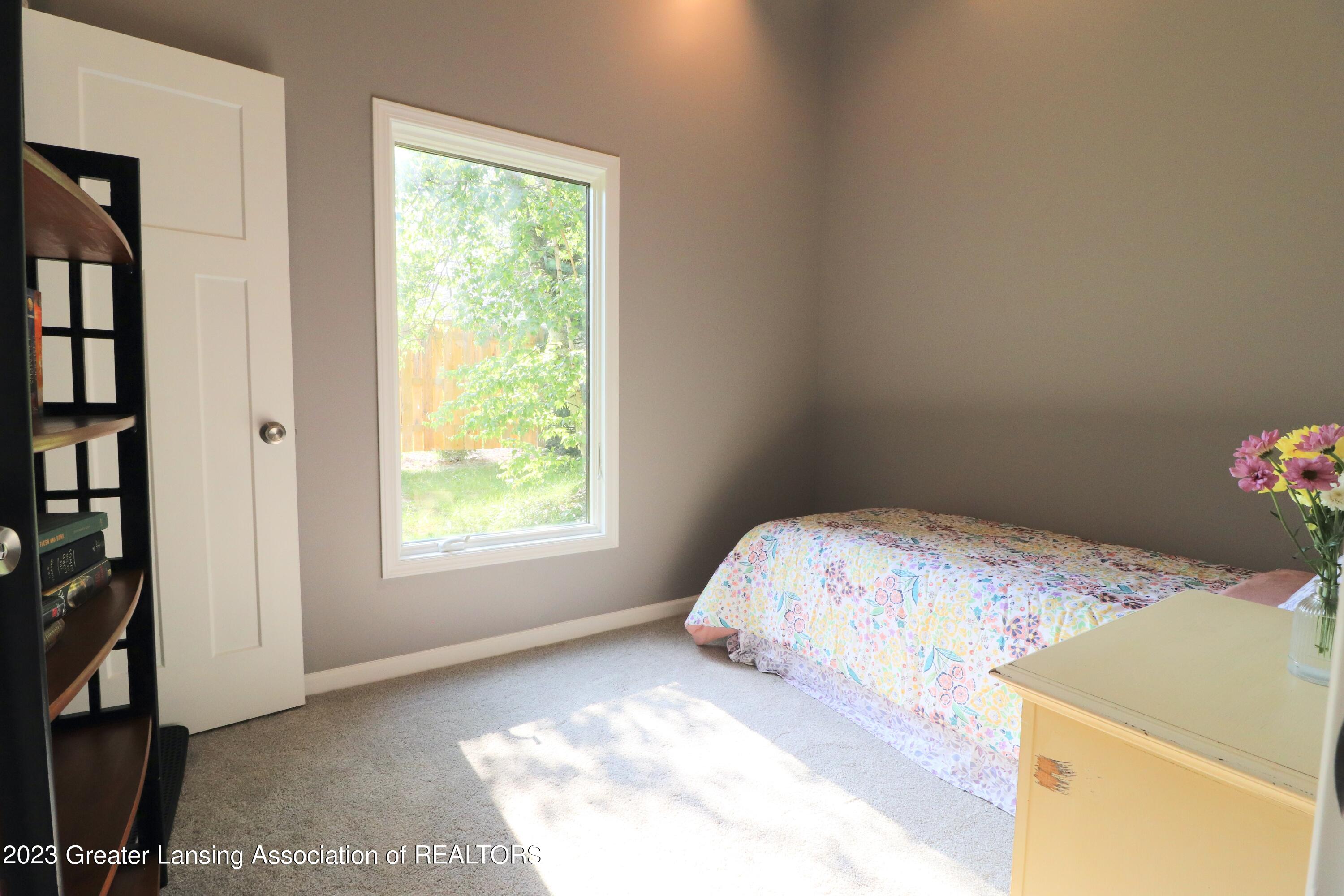 2324 Raby Road East Lansing, MI 48823 - Photo 26 of 34 646EE326-9C60-4FF1-A8B7-B2E94C9C9C36_1_2