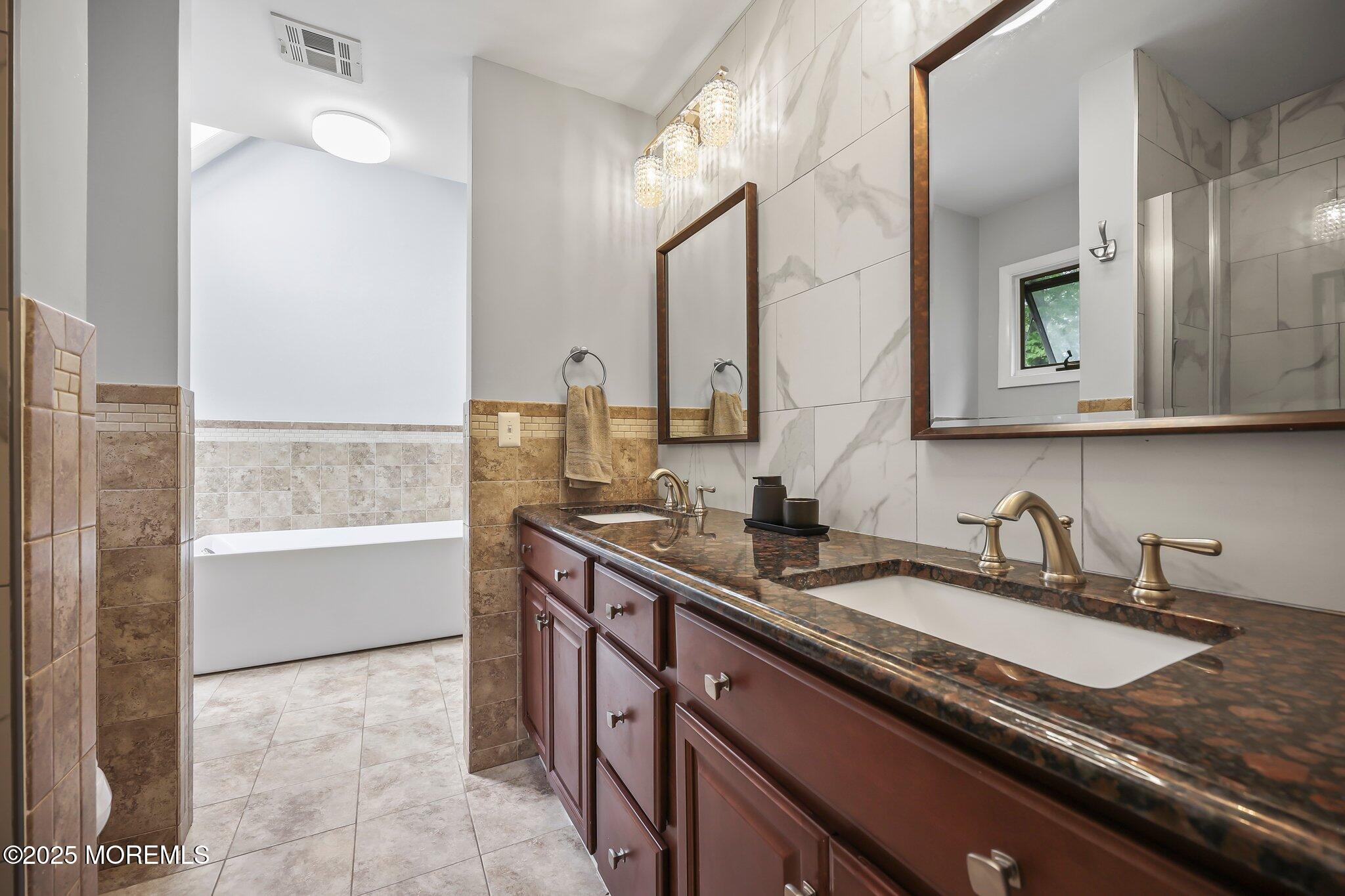 164 Lemon Road Farmingdale, NJ 07727 - Photo 17 of 44 23-web-or-mls-LPM_9141