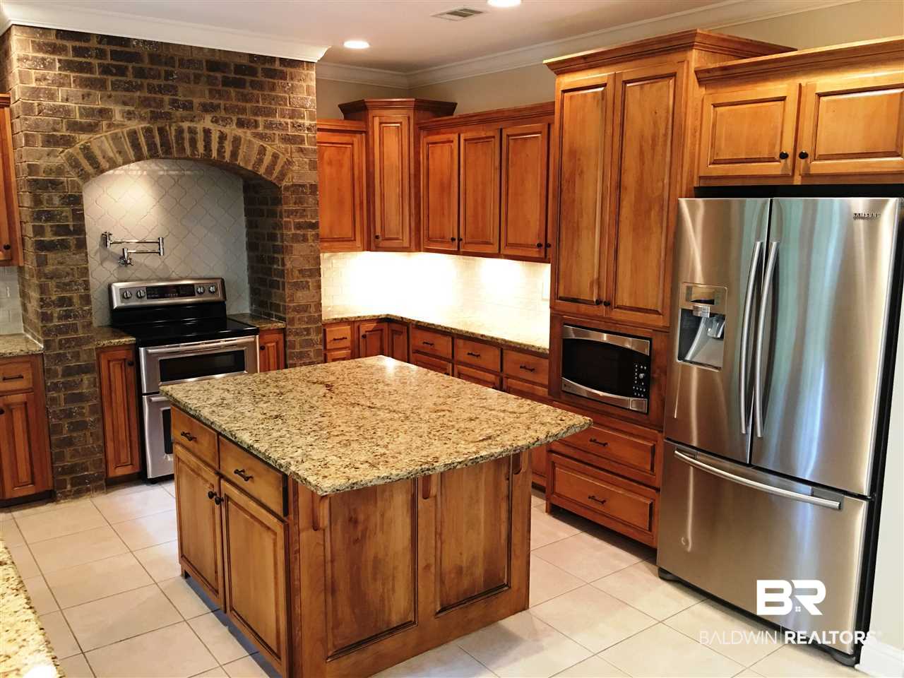 162 Pliska Street Fairhope, AL 36532 - Photo 10 of 29 Gallery Image 10