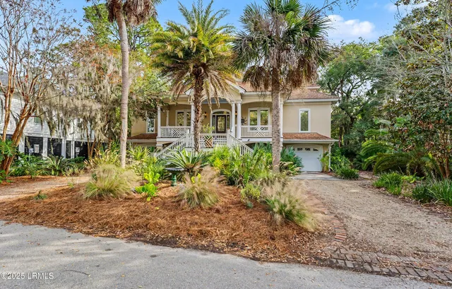 $1,295,000 | 1 Fiddlers Point, Fripp Island, SC 29920