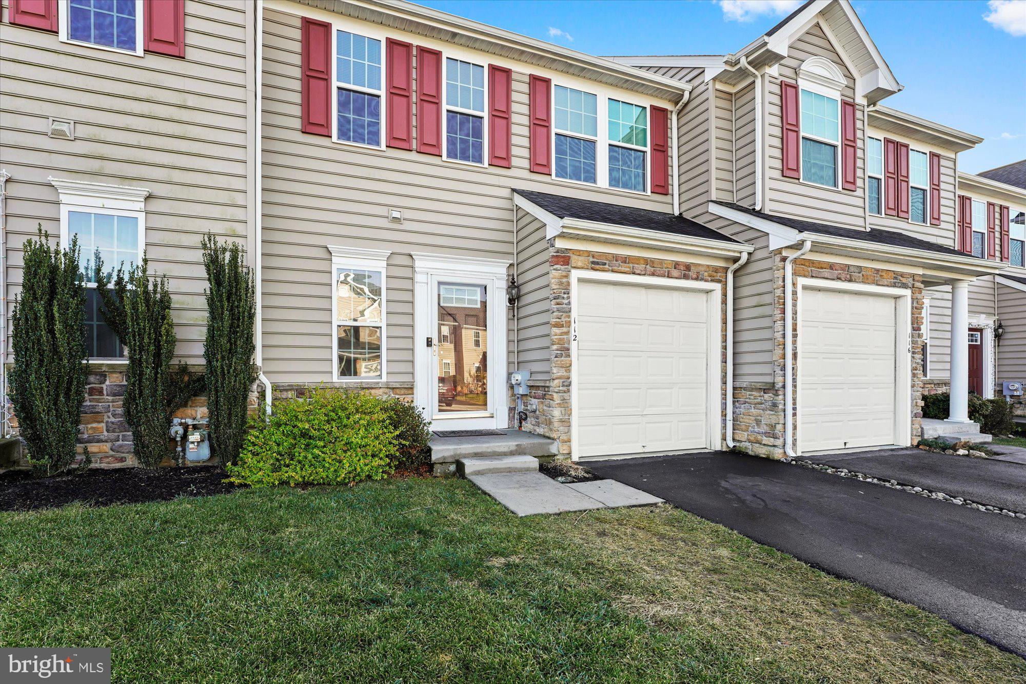 112 Tulsk Road Avondale, PA 19311 - Photo 3 of 28 Gallery Image 3