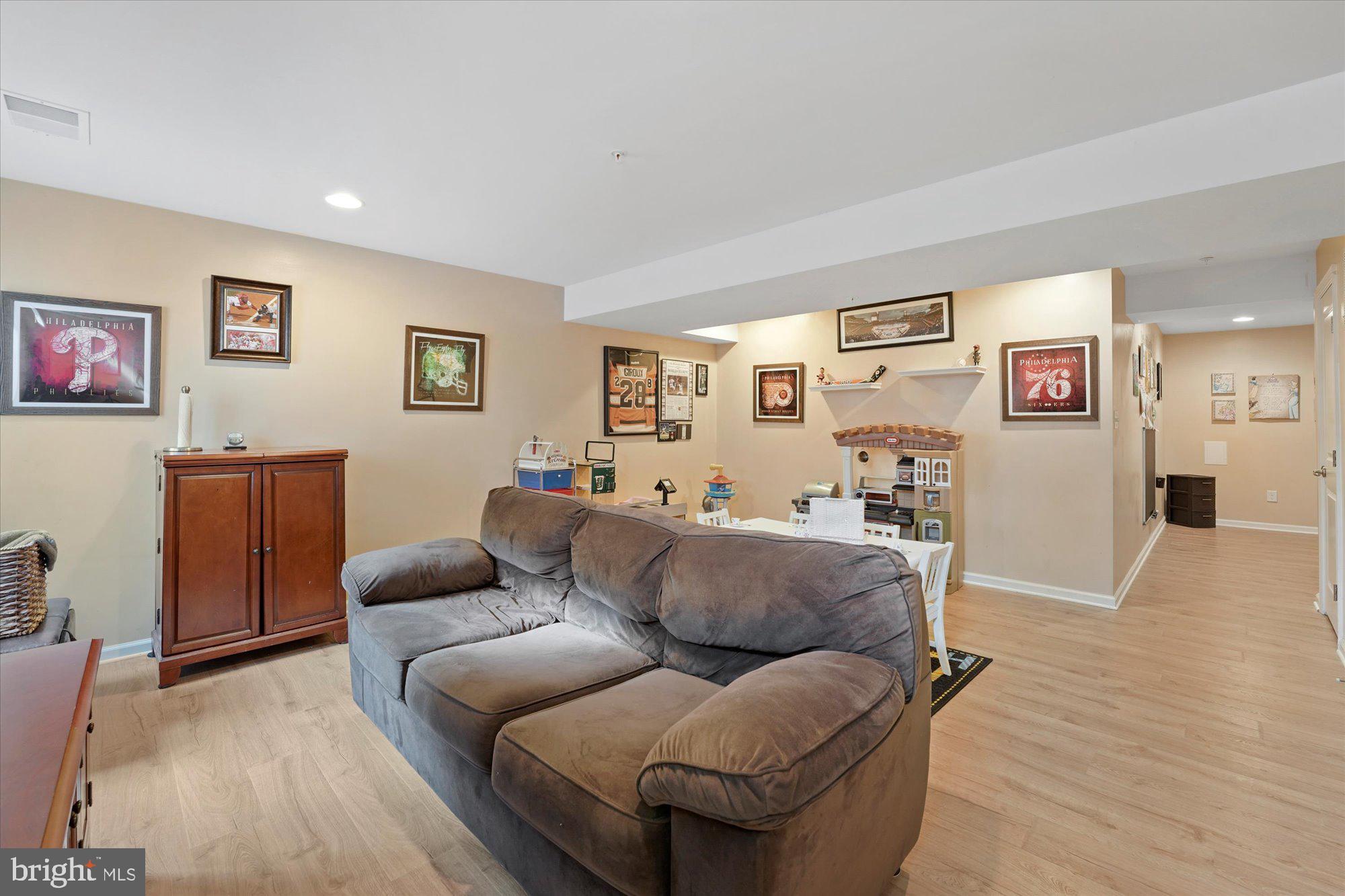 112 Tulsk Road Avondale, PA 19311 - Photo 6 of 28 Spacious rooms