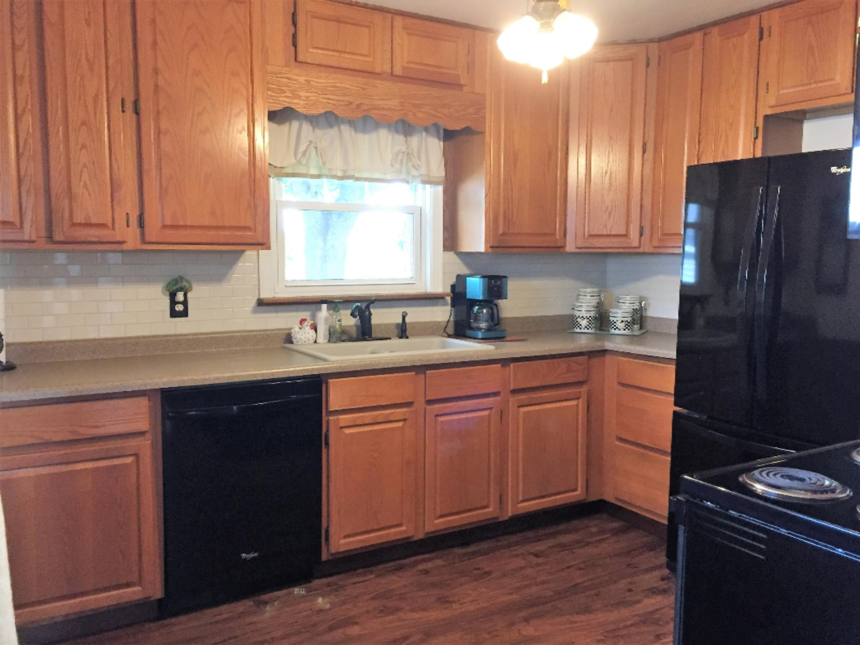 11215 Airport Road Dewitt, MI 48820 - Photo 8 of 42 Kitchen
