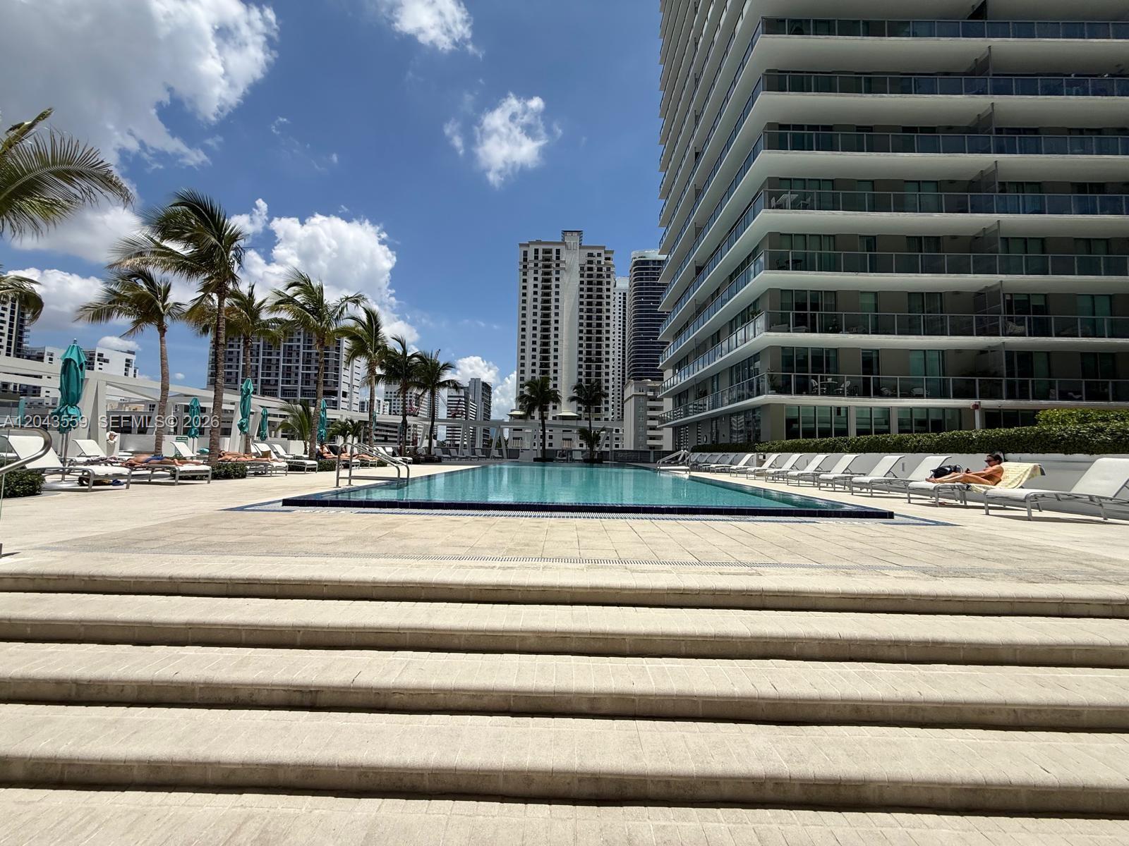 79 Southwest 12th Street, Unit 3702S Miami, FL 33130 - Photo 15 of 20