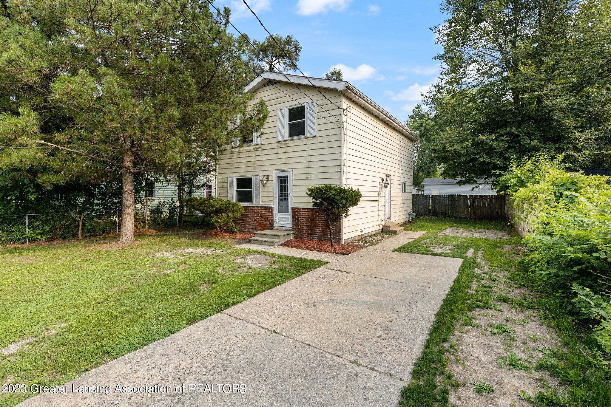 3507 West Jolly Road Lansing, MI 48911 - Photo 1 of 23 4-web-or-mls-0Z4A8189