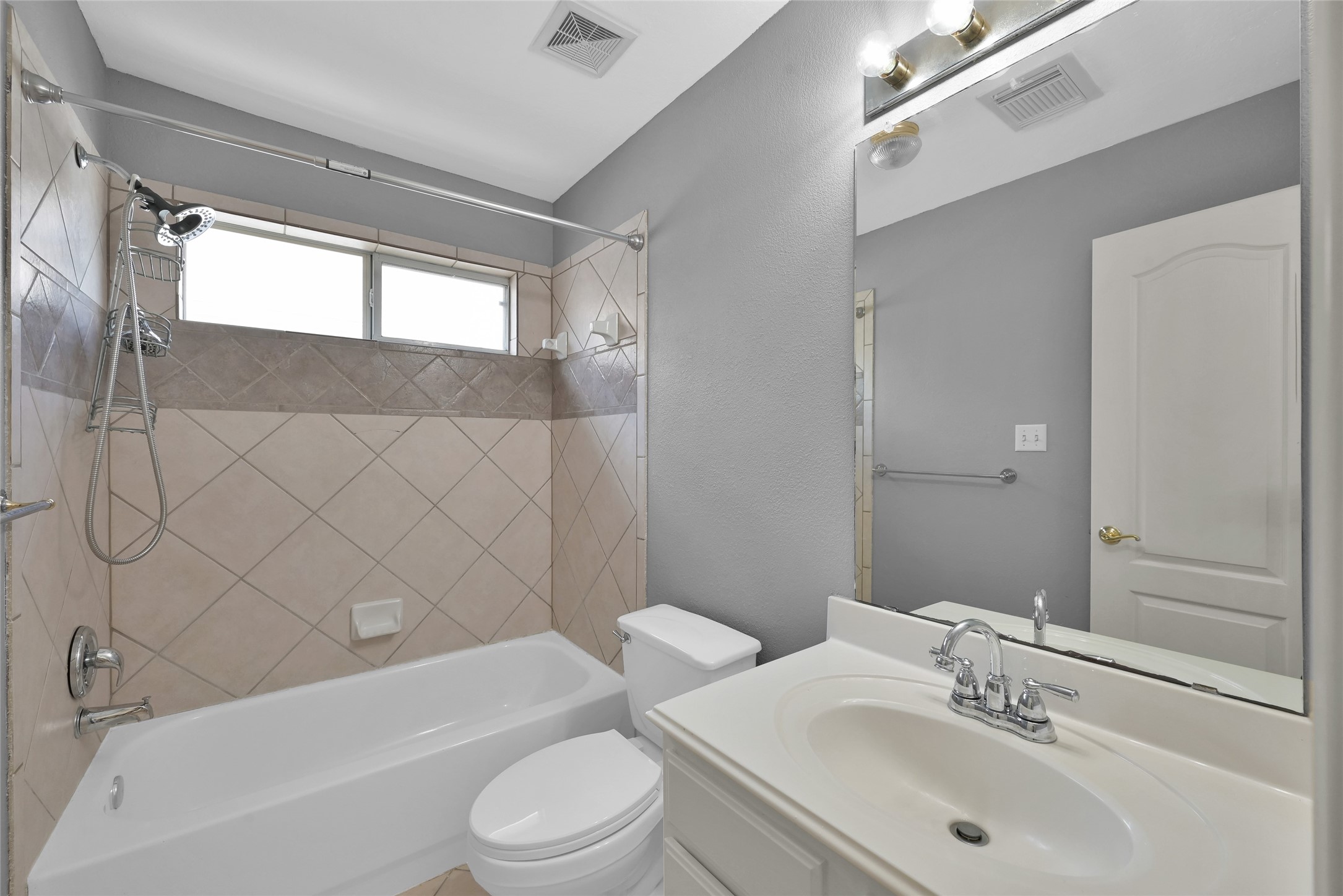 23202 Drywood Crossing Court Spring, TX 77373 - Photo 26 of 31 Another view of the Full Bathroom Upstairs