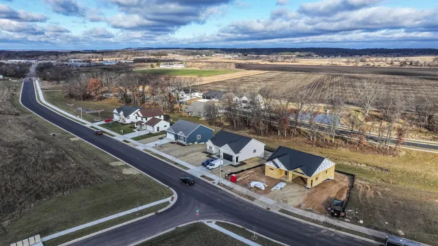 $62,500 | 401 Prairie View, Portage, WI 53901