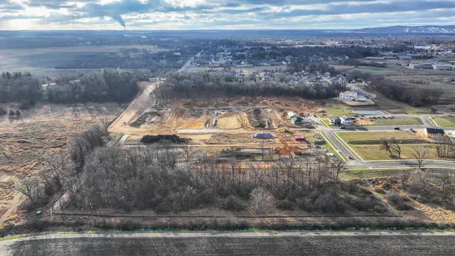 $62,500 | 401 Prairie View, Portage, WI 53901