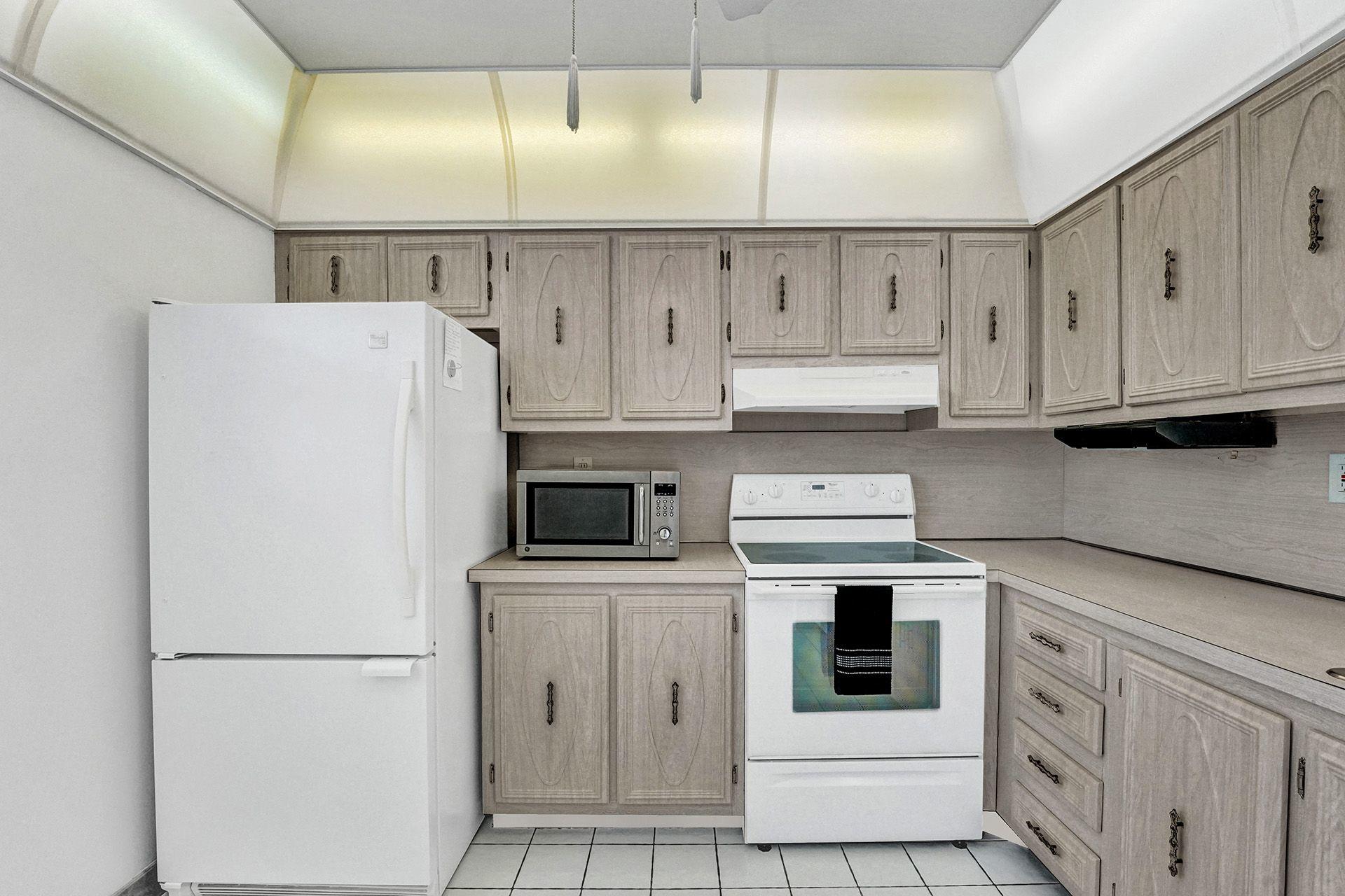 250 Northeast 20th Street, Unit 1180 Boca Raton, FL 33431 - Photo 8 of 39 RJP09351