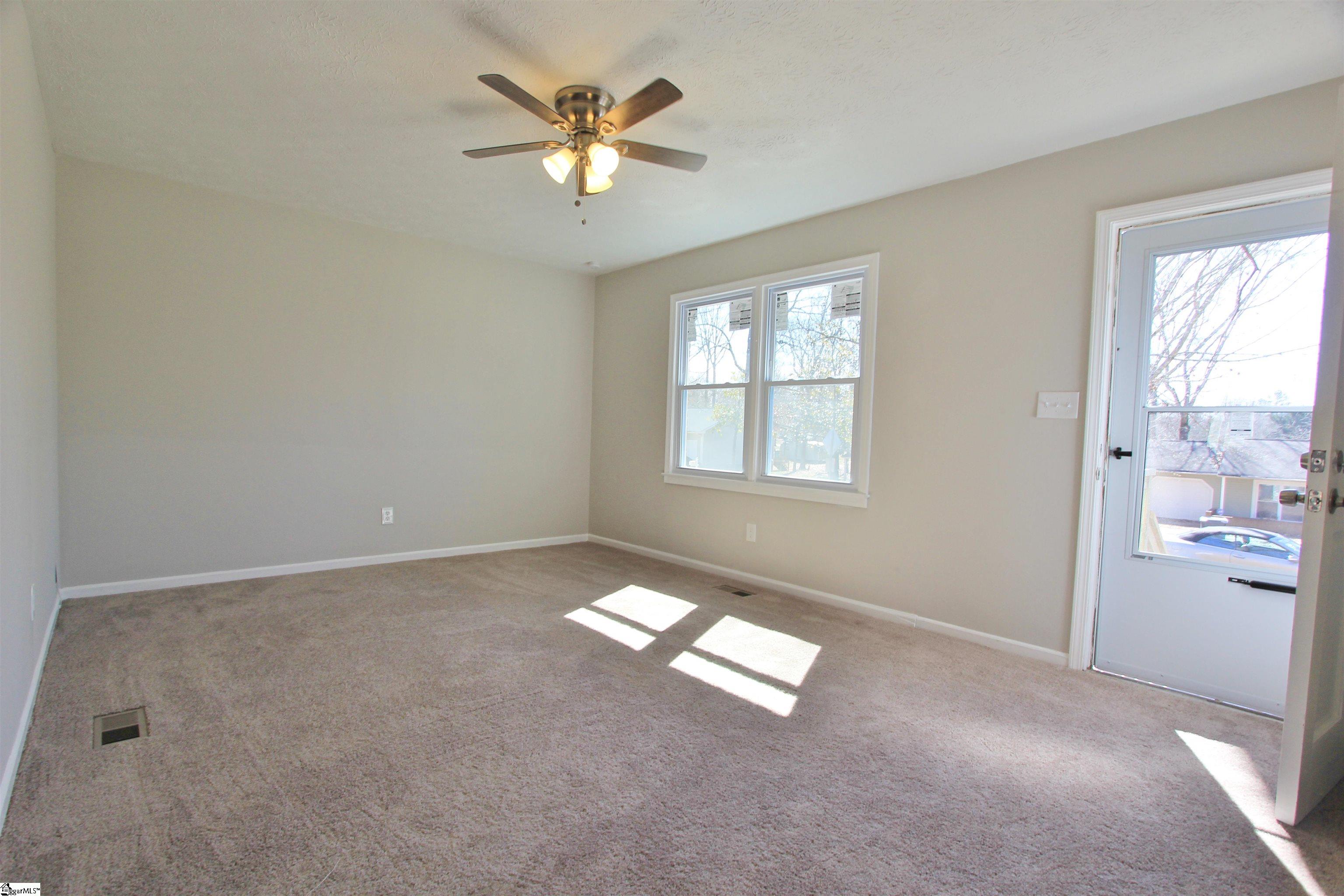 138 Valley Brook Road Piedmont, SC 29673 - Photo 5 of 33 Gallery Image 5