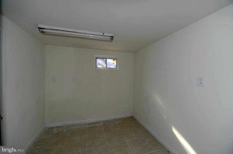 4809 Niagara Road College Park, MD 20740 - Photo 11 of 19 Bonus Room #3