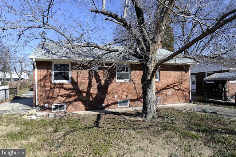 4809 Niagara Road College Park, MD 20740 - Photo 5 of 19 Exterior (Rear)