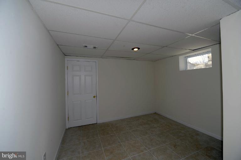 4809 Niagara Road College Park, MD 20740 - Photo 8 of 19 Bonus Room #2