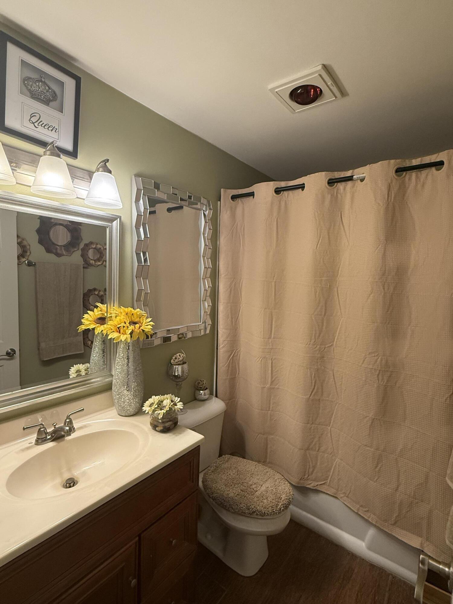 4155 West Rivers Edge Circle, Unit 13 Brown Deer, WI 53209 - Photo 19 of 37 IMG_7867