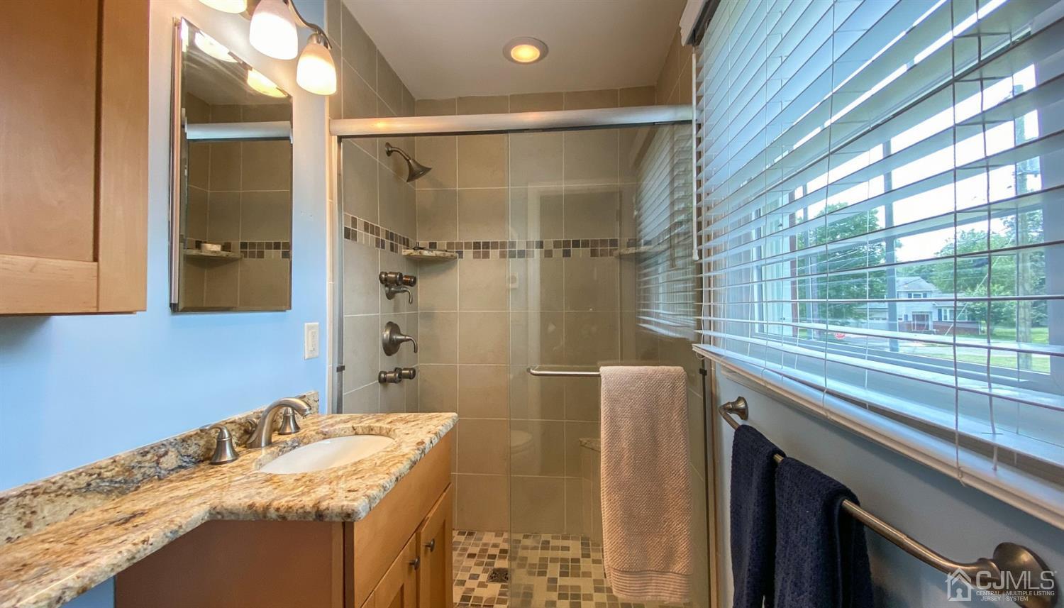 4 Hummingbird Lane Edison, NJ 08820 - Photo 14 of 23