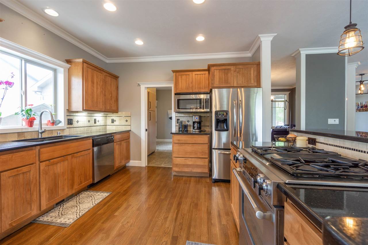 17528 East Apollo Road Greenacres, WA 99016 - Photo 9 of 42 Gallery Image 9
