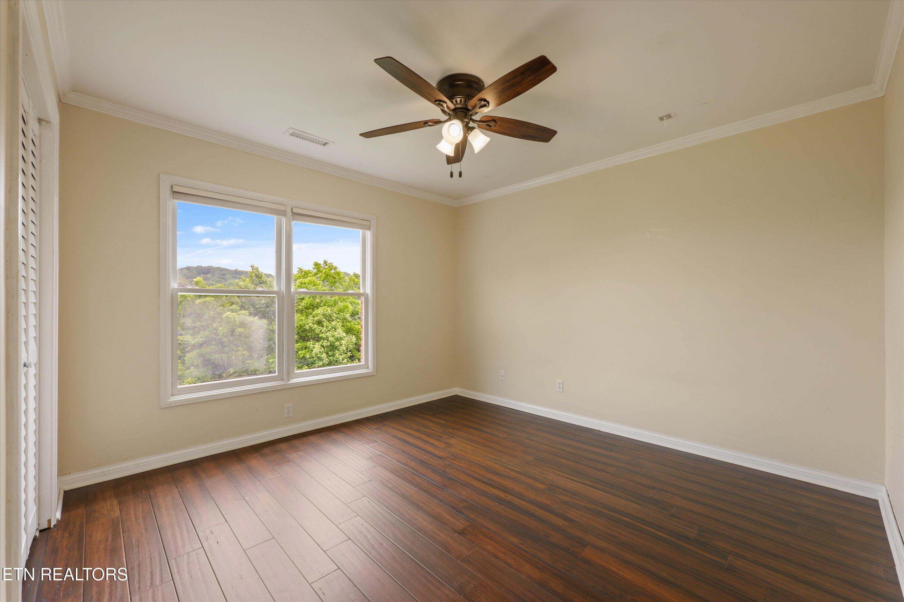16 Radcliff Terrace Oak Ridge, TN 37830 - Photo 27 of 52 33-16 Radcliff Terrace038