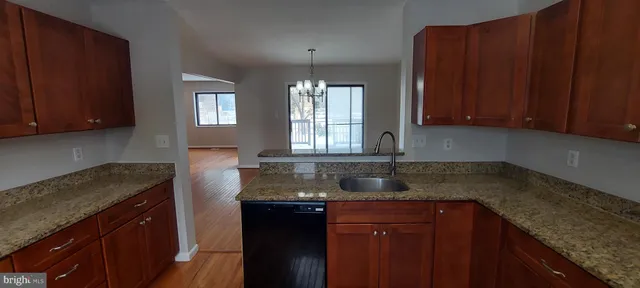 $2,850 | 9505 Fern Hollow Way, Montgomery Village, MD 20886